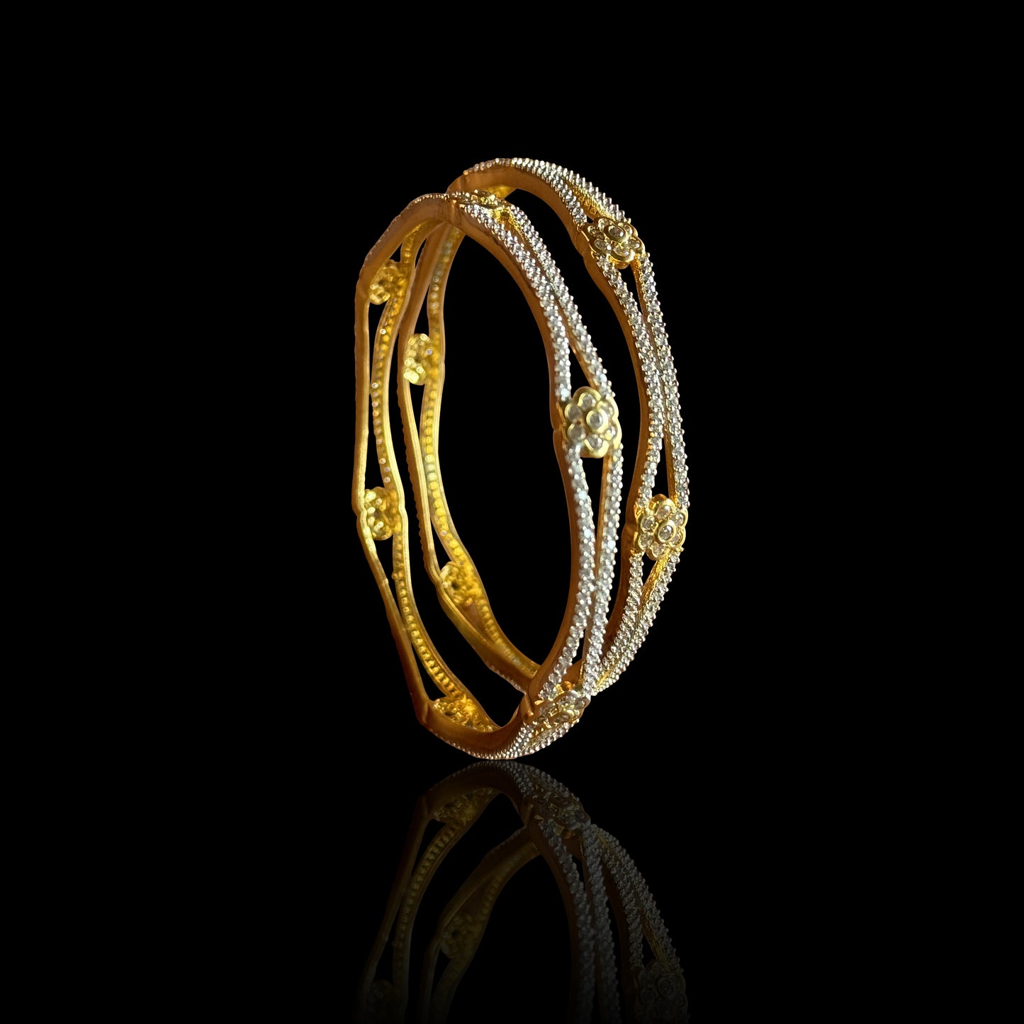 PUSPA BANGLE